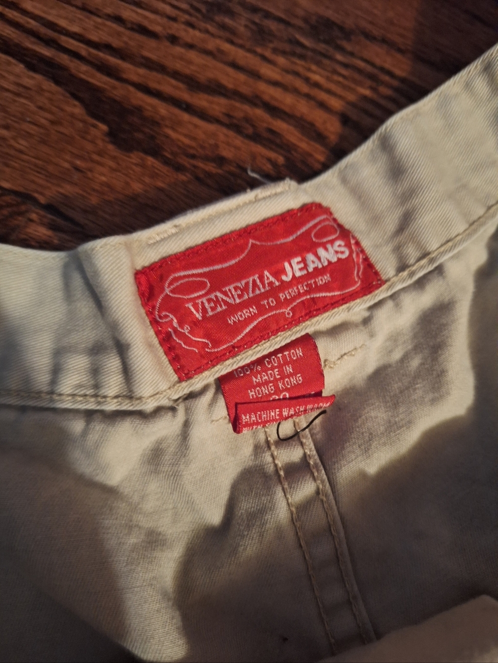 Shorts - Picture 6 of 8